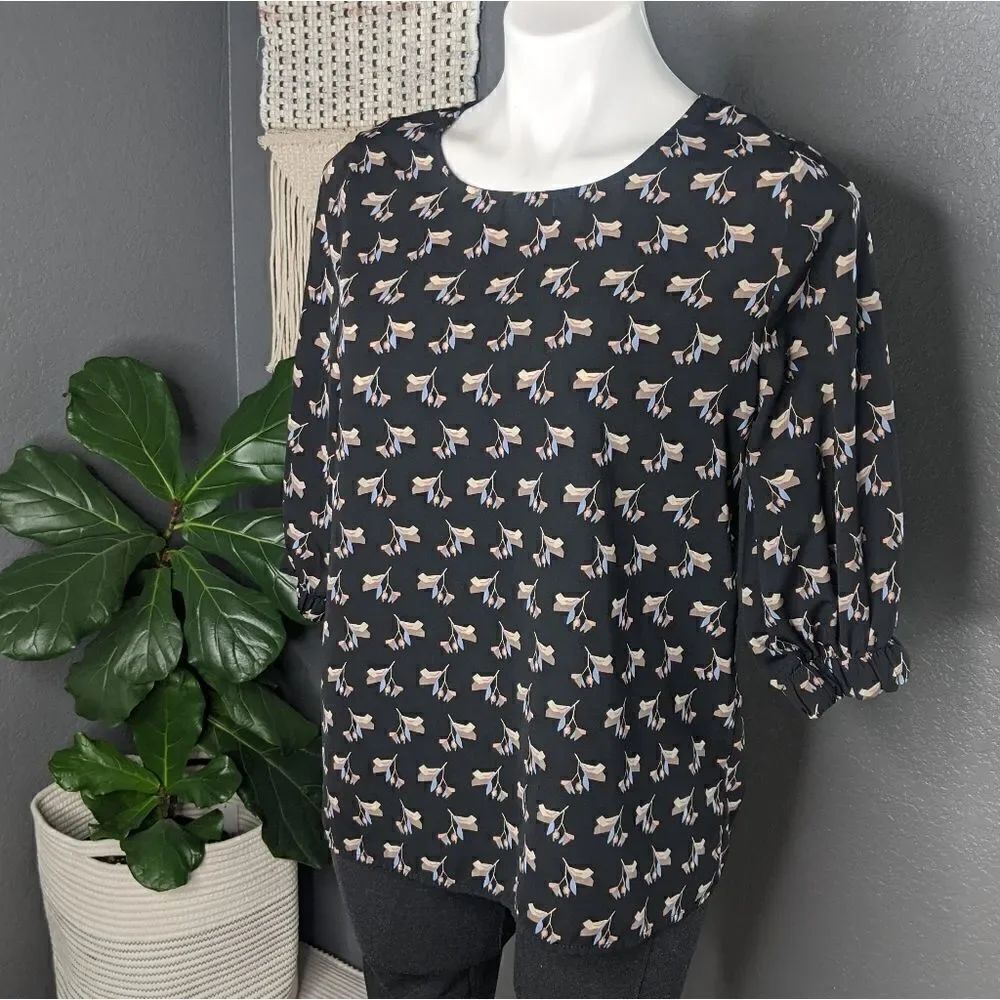 Le Lis Black Patterned Blouse